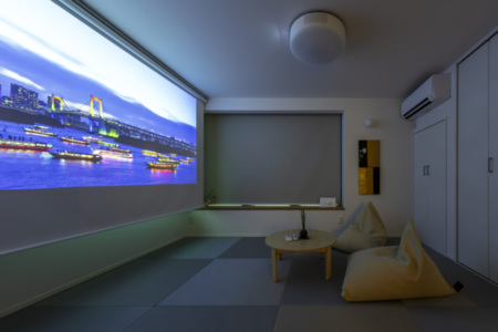 リビングルーム&プロジェクター